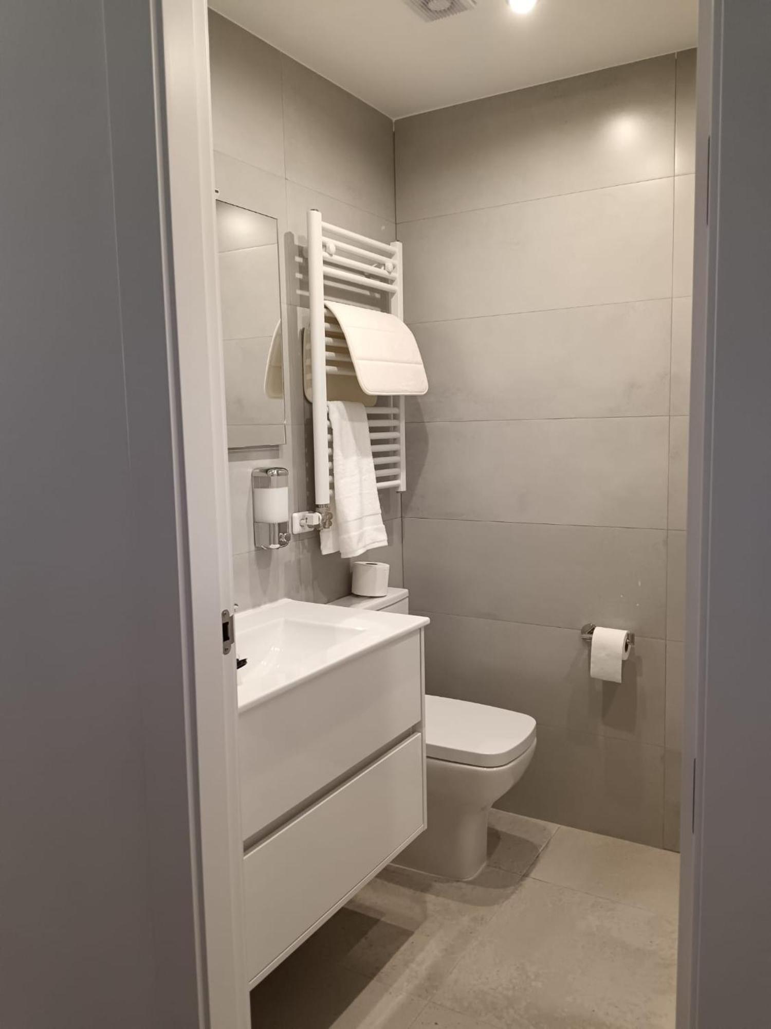 Apartamento Puerta De Burgos Vut09605 Extérieur photo